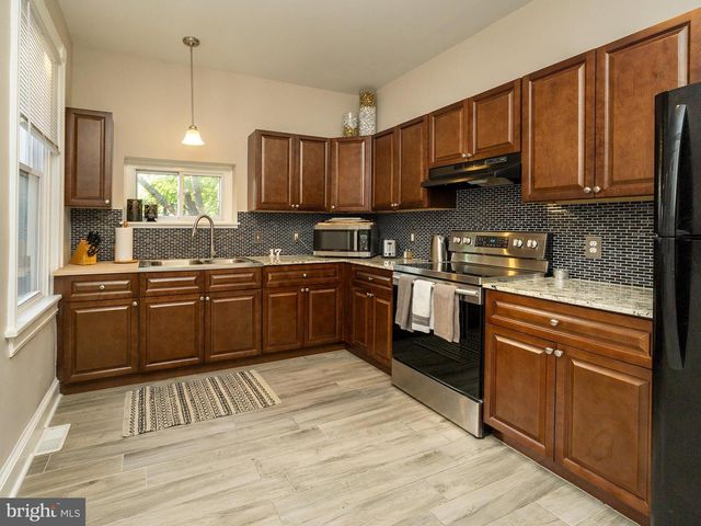 17 HAZEL ST, Lancaster, PA 17603