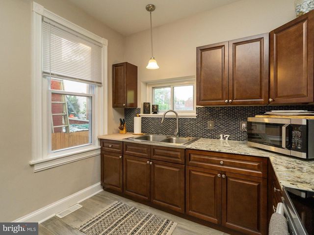 17 HAZEL ST, Lancaster, PA 17603