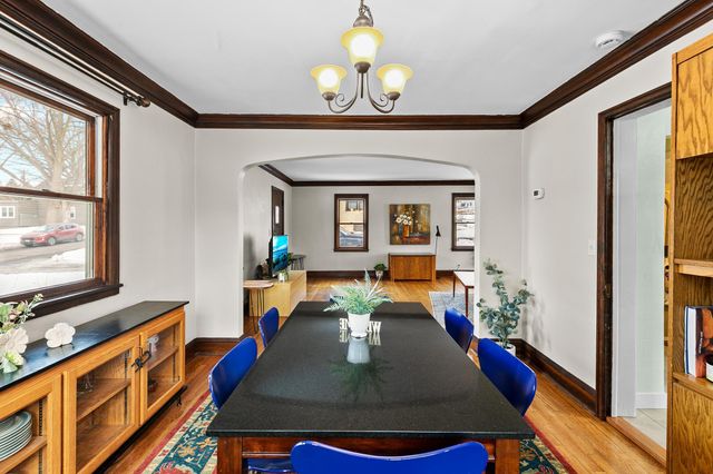 2714 9th Avenue E, North Saint Paul, MN 55109