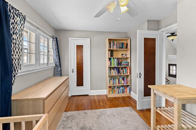 2714 9th Avenue E, North Saint Paul, MN 55109