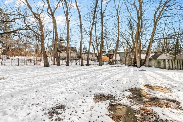 2714 9th Avenue E, North Saint Paul, MN 55109