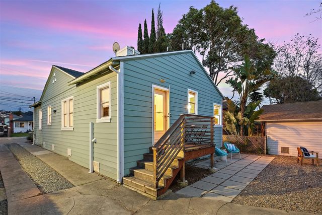 10315 Dante Ave, Oakland, CA 94603