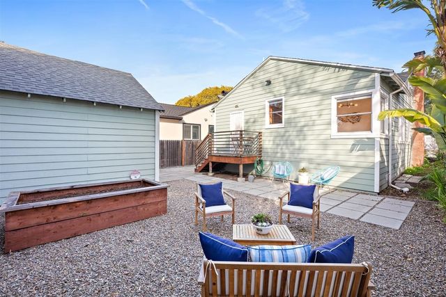 10315 Dante Ave, Oakland, CA 94603