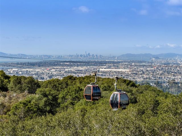 10315 Dante Ave, Oakland, CA 94603