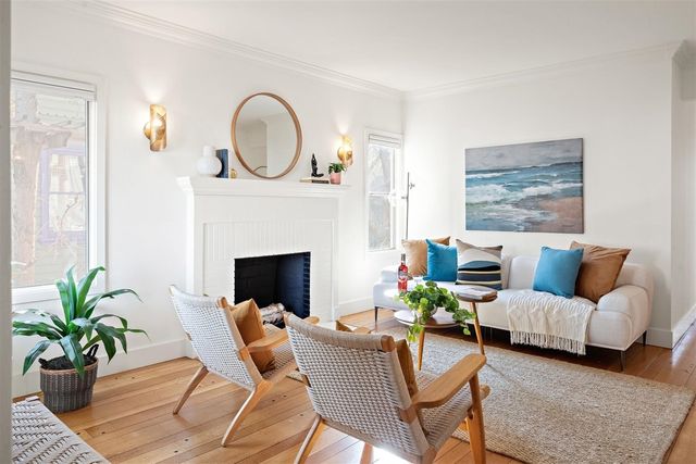 10315 Dante Ave, Oakland, CA 94603