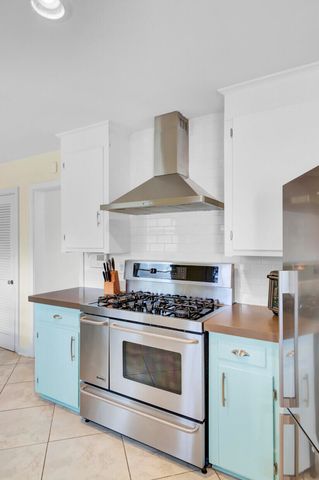 4964 France Avenue, North Charleston, SC 29405