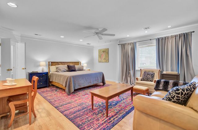 4964 France Avenue, North Charleston, SC 29405