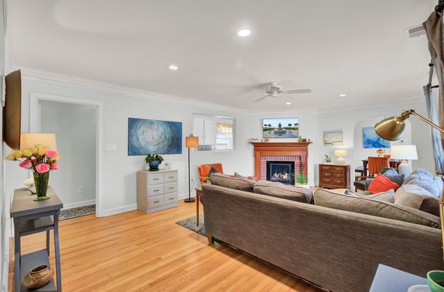 4964 France Avenue, North Charleston, SC 29405