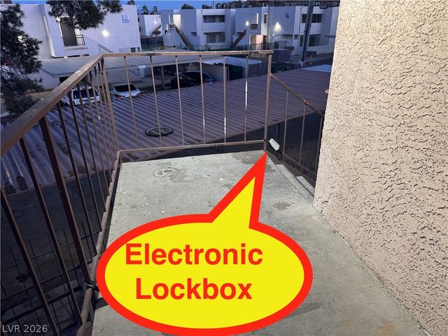 615 South Royal Crest Circle 11, Las Vegas, NV 89169