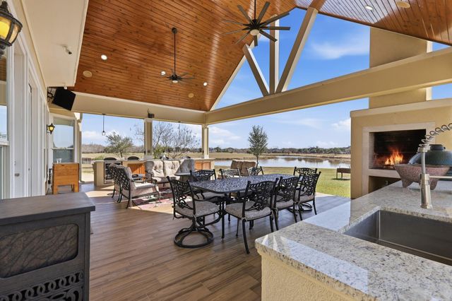 3902 Paseo Campanario Drive, Richmond, TX 77406