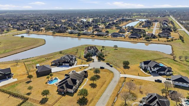 3902 Paseo Campanario Drive, Richmond, TX 77406