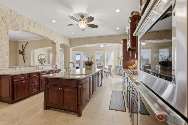 3902 Paseo Campanario Drive, Richmond, TX 77406