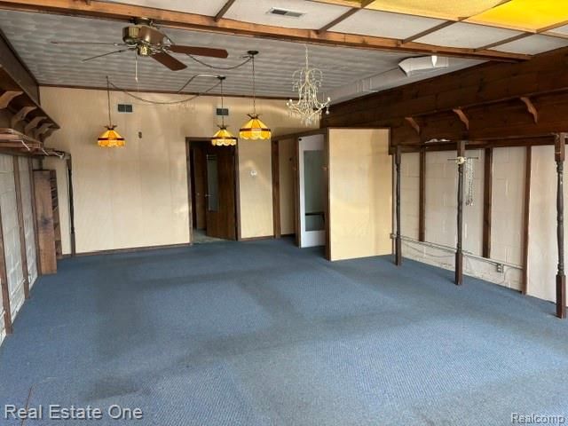 21043 Kelly Road, Eastpointe, MI 48021