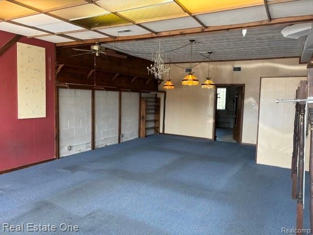 21043 Kelly Road, Eastpointe, MI 48021