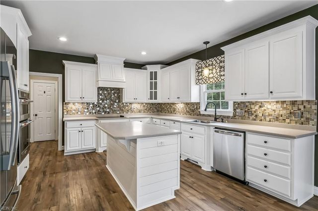 3921 Powhatan PW, Williamsburg, VA 23188