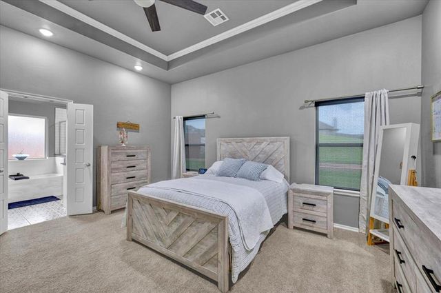 8917 E Brian Lane, Yukon, OK 73099