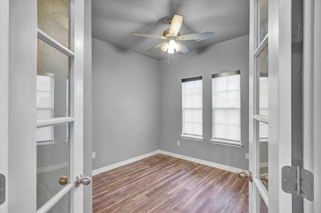 8917 E Brian Lane, Yukon, OK 73099