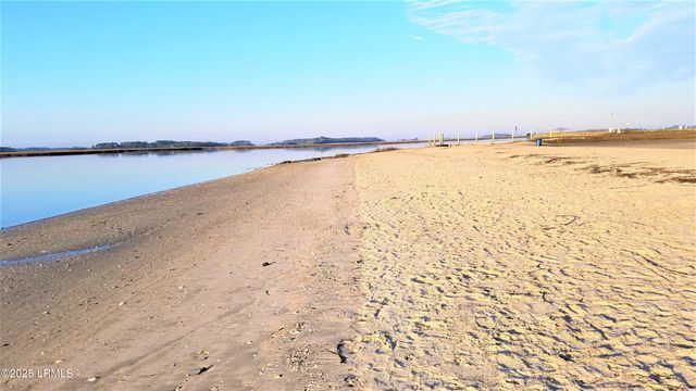 15 Meridian Road, Beaufort, SC 29907