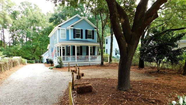 15 Meridian Road, Beaufort, SC 29907