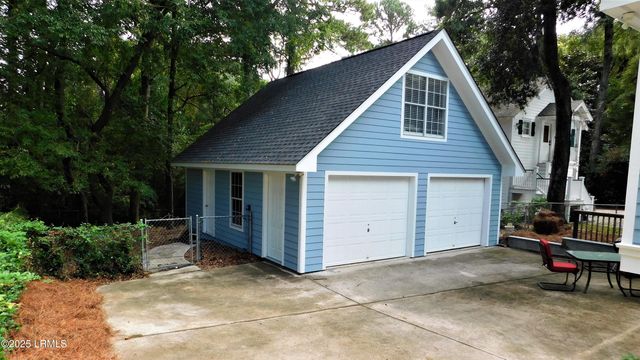 15 Meridian Road, Beaufort, SC 29907