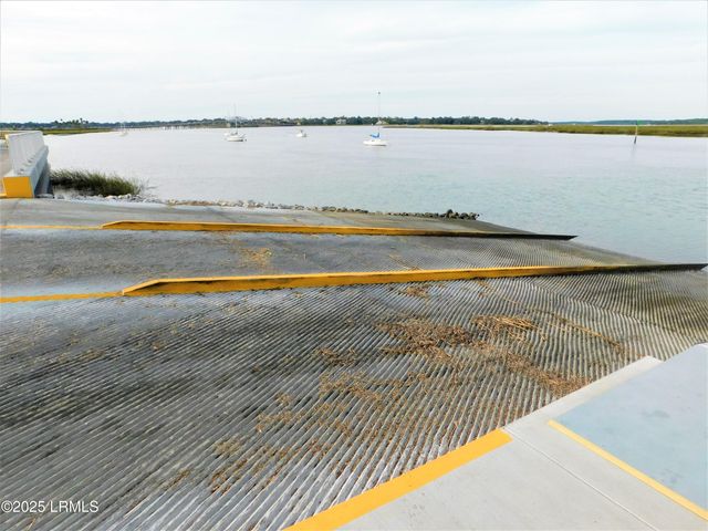 15 Meridian Road, Beaufort, SC 29907