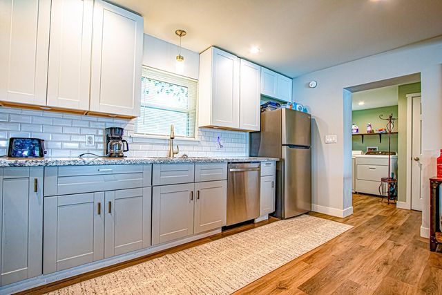 792 E Taylor Lake Circle, Livingston, TX 77351