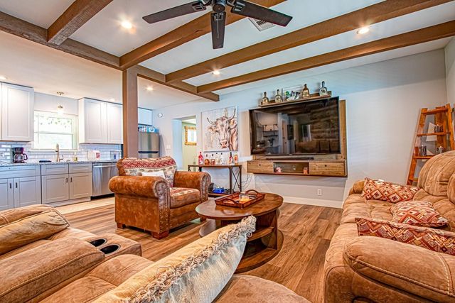 792 E Taylor Lake Circle, Livingston, TX 77351