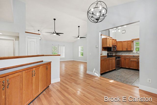 16944 136th Avenue, Nunica, MI 49448
