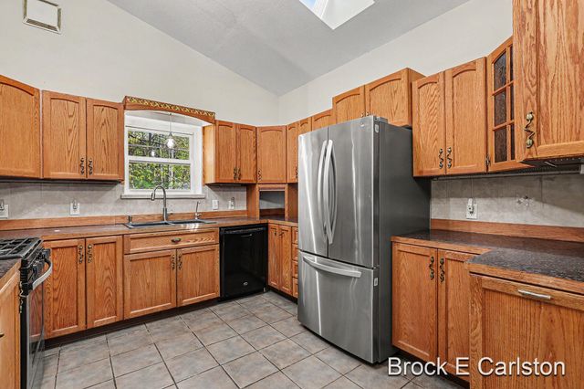 16944 136th Avenue, Nunica, MI 49448