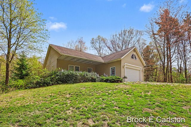 16944 136th Avenue, Nunica, MI 49448