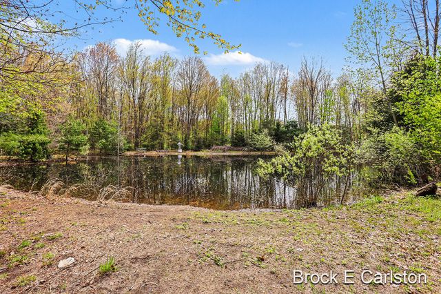 16944 136th Avenue, Nunica, MI 49448