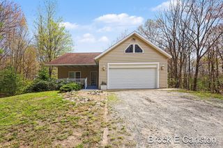 16944 136th Avenue, Nunica, MI 49448