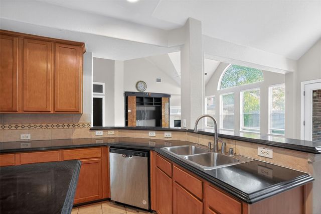 3314 Crimson Maple Court, Houston, TX 77345