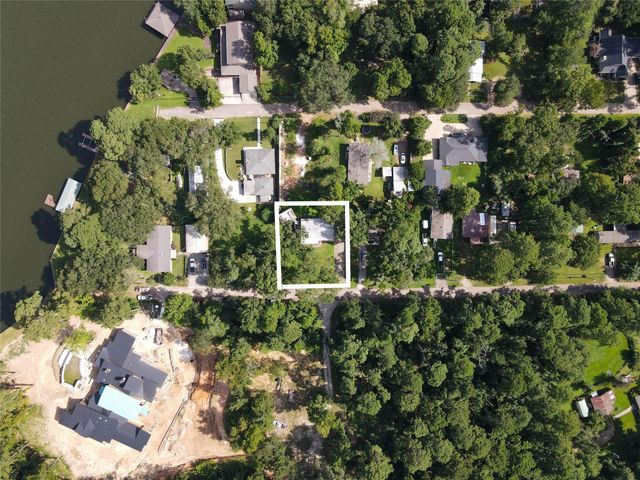 14510 Henry Calfee Drive, Willis, TX 77318