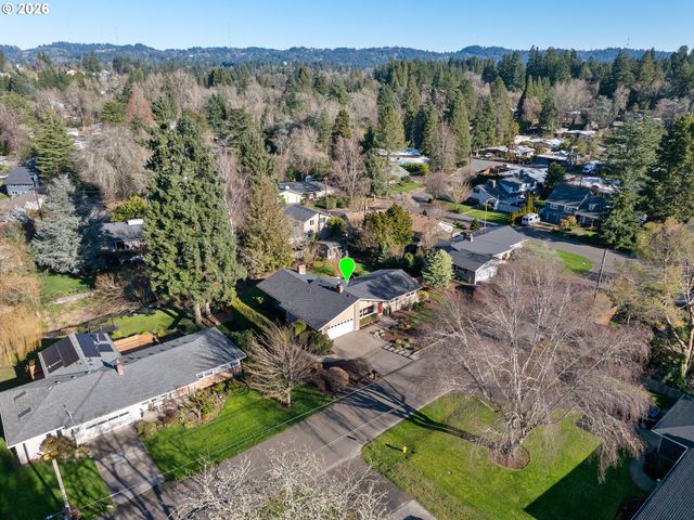 8845 Sw RAMBLER Ln, Portland, OR 97223