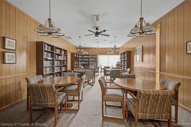 18327 University Park Drive, Livonia, MI 48152
