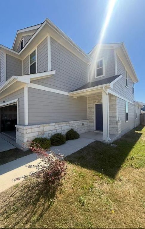 100 Drifter LN, Jarrell, TX 76537