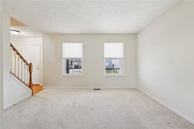 165 Meadows Drive Drive, Springboro, OH 45066