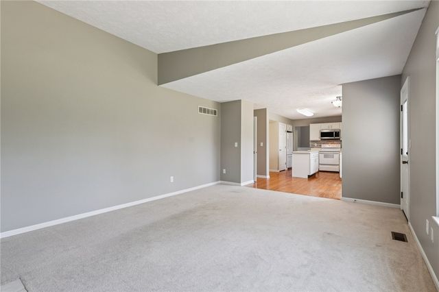 165 Meadows Drive Drive, Springboro, OH 45066