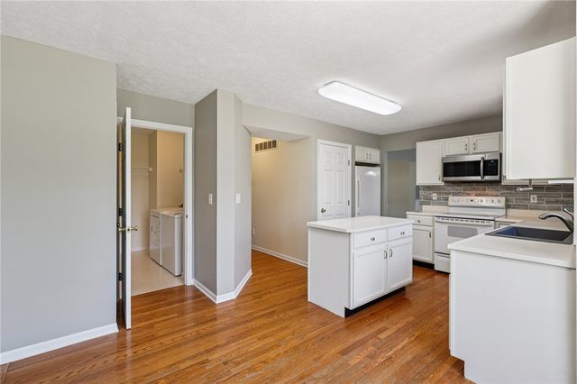 165 Meadows Drive Drive, Springboro, OH 45066