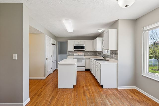 165 Meadows Drive Drive, Springboro, OH 45066