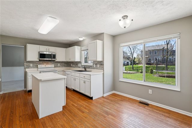 165 Meadows Drive Drive, Springboro, OH 45066