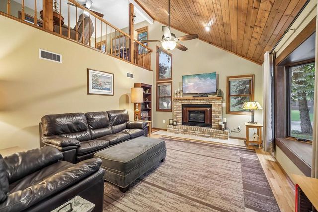 740 Glenwood Court, Jefferson, WI 53549