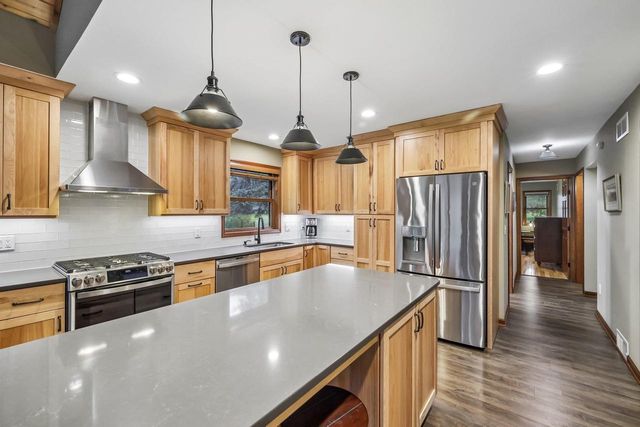 740 Glenwood Court, Jefferson, WI 53549