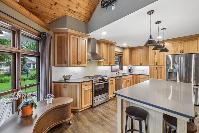 740 Glenwood Court, Jefferson, WI 53549