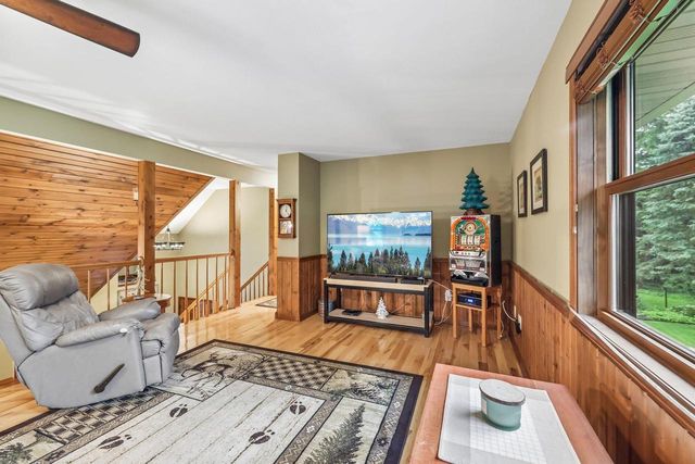 740 Glenwood Court, Jefferson, WI 53549
