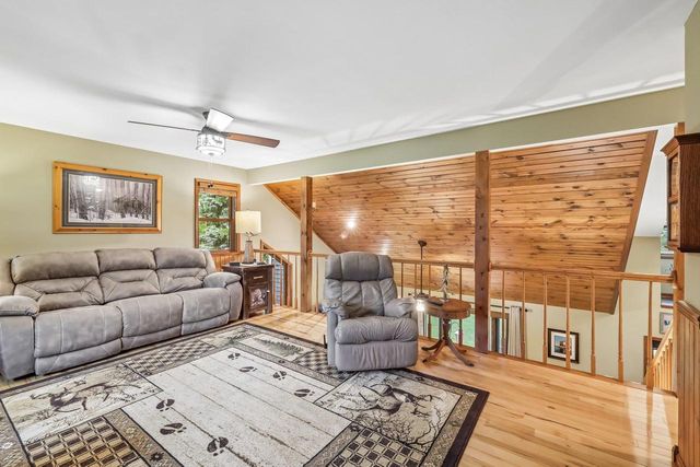 740 Glenwood Court, Jefferson, WI 53549