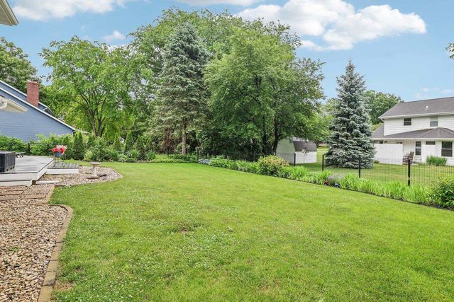 740 Glenwood Court, Jefferson, WI 53549