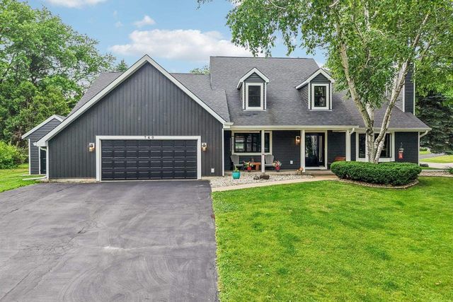740 Glenwood Court, Jefferson, WI 53549