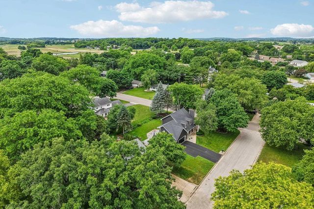 740 Glenwood Court, Jefferson, WI 53549